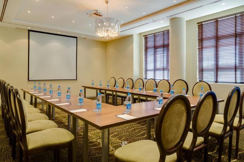 Protea Hotel By Marriott Benin City Select Emotan Esterno foto