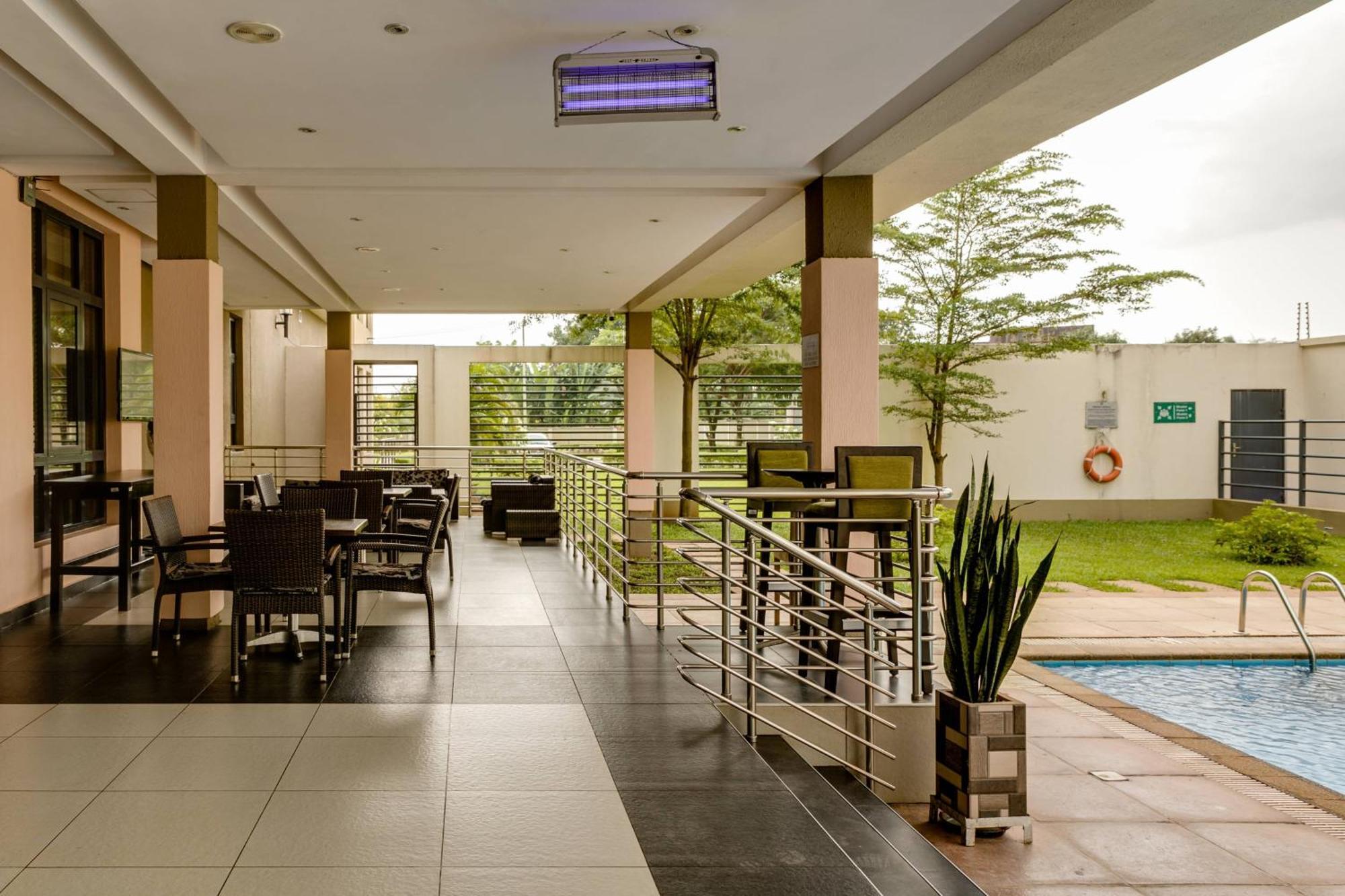 Protea Hotel By Marriott Benin City Select Emotan Esterno foto