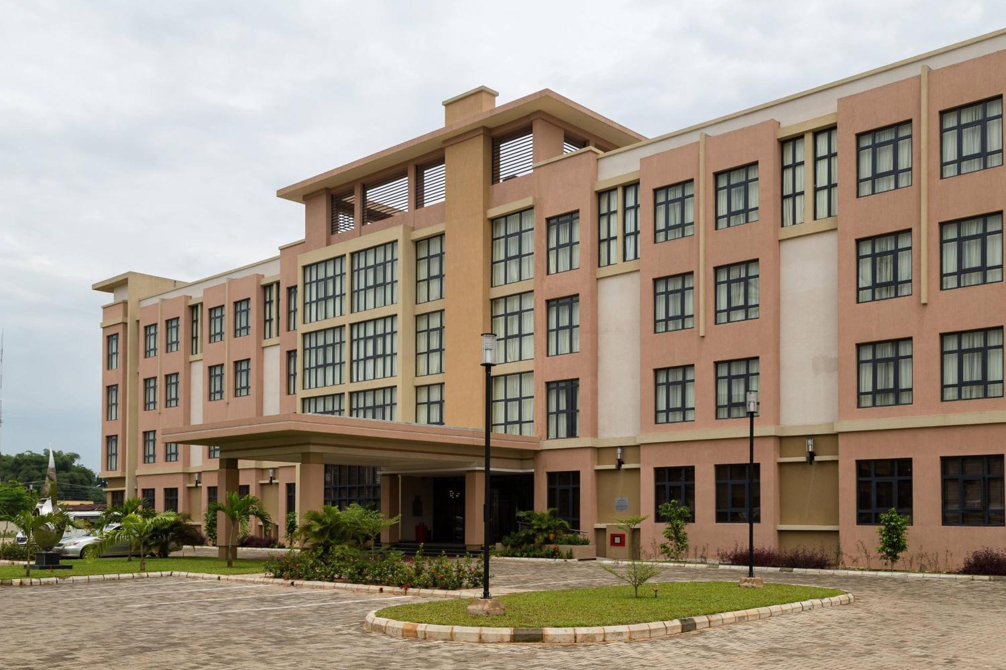 Protea Hotel By Marriott Benin City Select Emotan Esterno foto