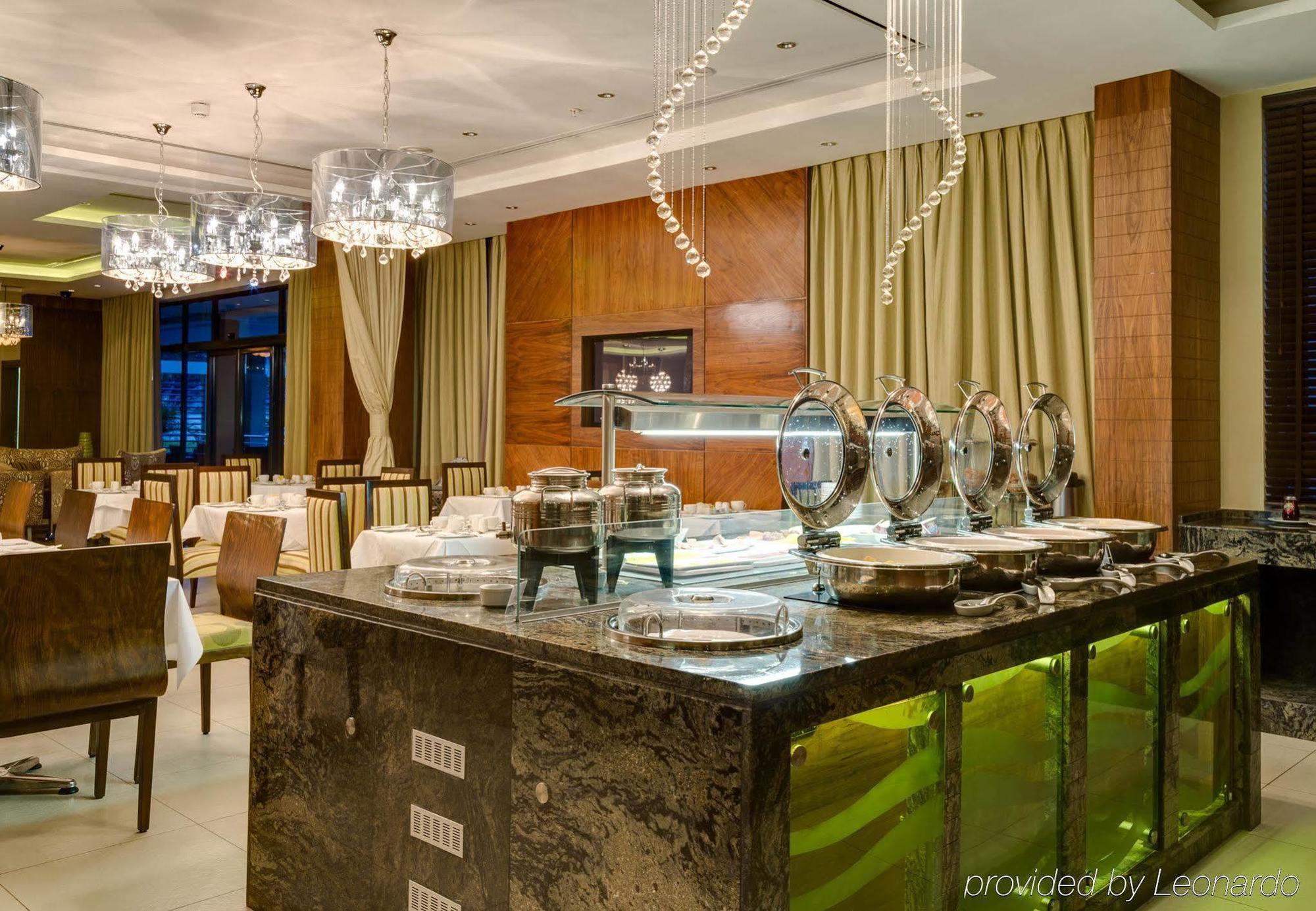 Protea Hotel By Marriott Benin City Select Emotan Esterno foto