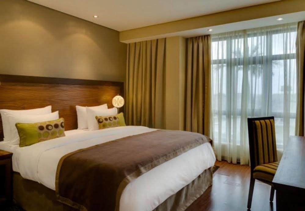 Protea Hotel By Marriott Benin City Select Emotan Esterno foto